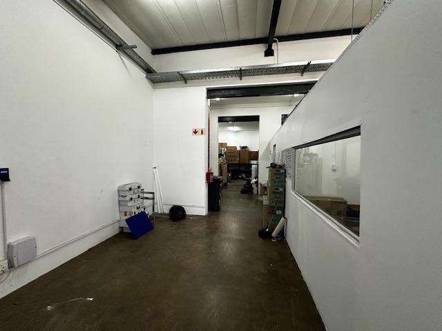 To Let Commercial Property for Rent in Maitland Western Cape